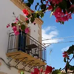Bellassai Homes בית נופש