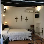 בית נופש Bellassai Homes נוטו